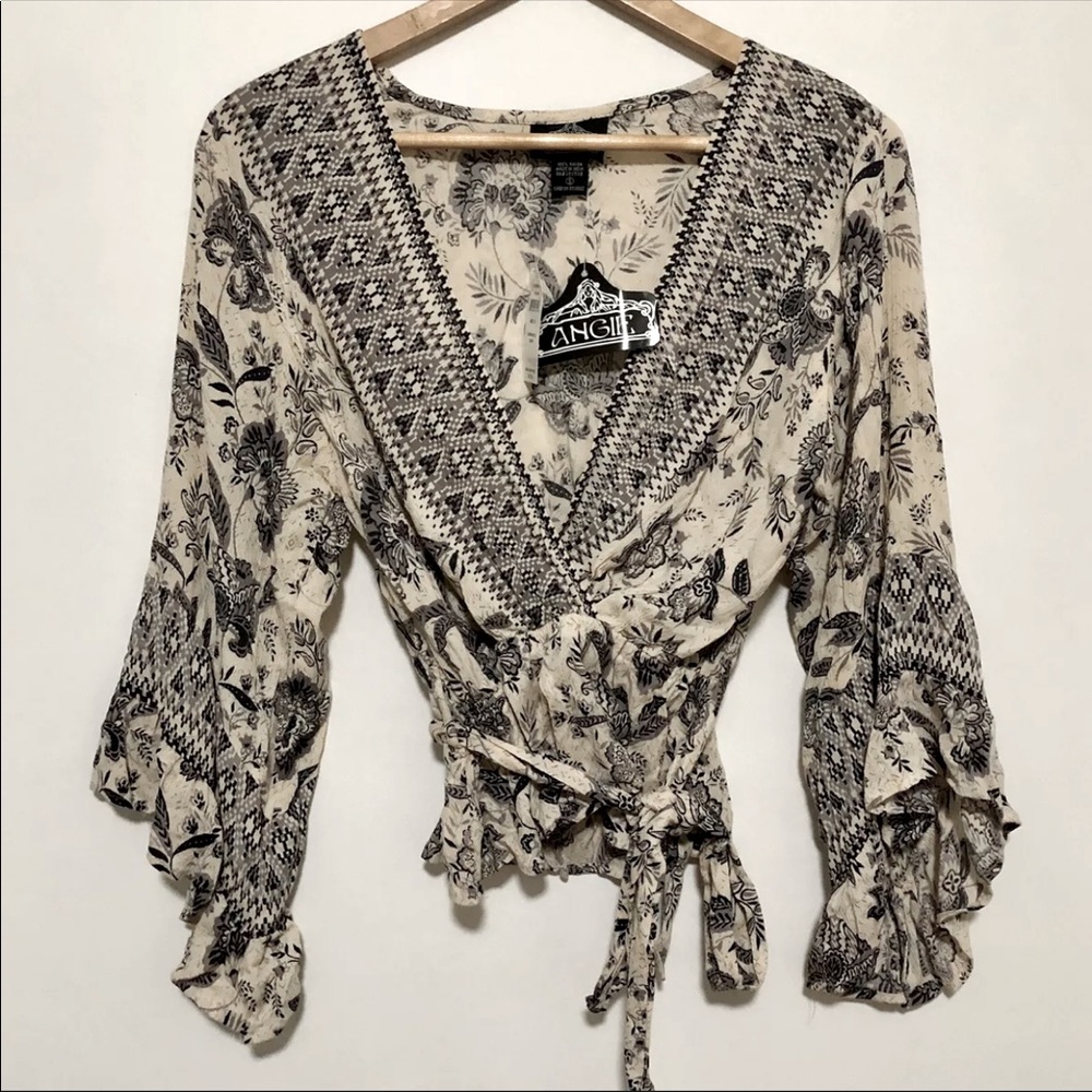 NWT Angie Floral Boho Peasant Wrap Blouse Top Blouse Size Small NEW